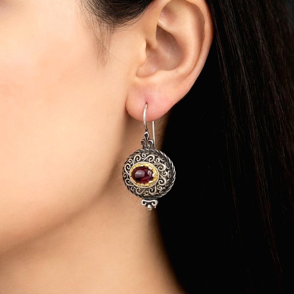 BYZANTINA ΣΚΟΥΛΑΡΙΚΙΑ AΠO ΑΣΗΜΙ925 ΜΕ ΕΠΙΧΡΥΣΩΣΗ Κ18 ΚΑΙ ΖΙΡΚΟΝ ΠΕΤΡΑ