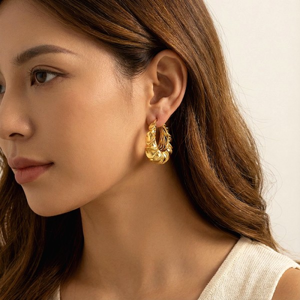 ΚΡΕΜΑΣΤΑ ΧΕΙΡΟΠΟΙΗΤΑ ΣΚΟΥΛΑΡΙΚΙΑ ΑΠΟ ΑΣΗΜΙ925 ΕΠΙΧΡΥΣΩΣΗ Κ18 ΚΑΙ ΜΑΡΓΑΡΙΤΑΡΙ ΚΑΛΛΙΕΡΓΕΙΑΣ