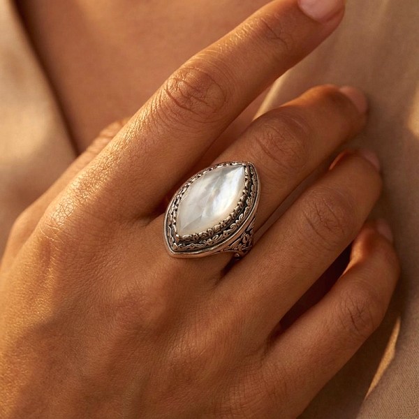 ΧΕΙΡΟΠΟΙΗΤΟ ΔΑΧΤΥΛΙΔΙ ΑΠΟ ΑΣΗΜΙ925 ΕΠΙΧΡΥΣΩΣΗ Κ18 Κ ΑΜΑΖΟΝΙΤΗ ΠΕΤΡΑ