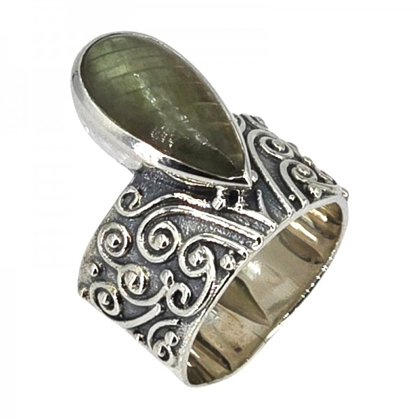 ΧΕΙΡΟΠΟΙΗΤΟ ΔΑΧΤΥΛΙΔΙ ΑΠΟ ΑΣΗΜΙ925 ΜΕ ΛΑΜΠΡΑΝΤΟΡΙΤΗ ΠΕΤΡΑ