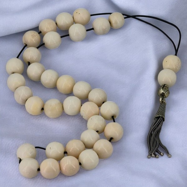 ΚΟΜΠΟΛΟΙ ΑΠΟ ΚΟΚΚΑΛΟ ΚΑΜΗΛΑΣ ΜΕ ΑΣΗΜΕΝΙΑ ΦΟΥΝΤΑ