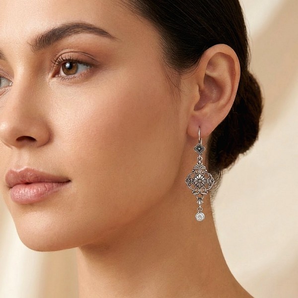 ANTIKE ΣΚΑΛΙΣΤΑ ΣΚΟΥΛΑΡΙΚΙΑ ΑΣΗΜΙ925 ΜΕ  ΖΙΡΚΟΝ