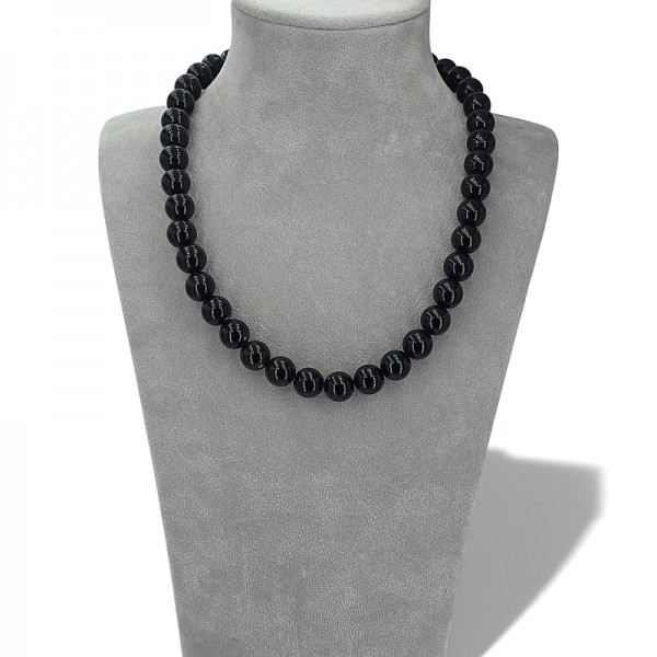 ΚΟΛΙΕ ΜΕ ΟΝΥΧΑ ΠΕΤΡΕΣ