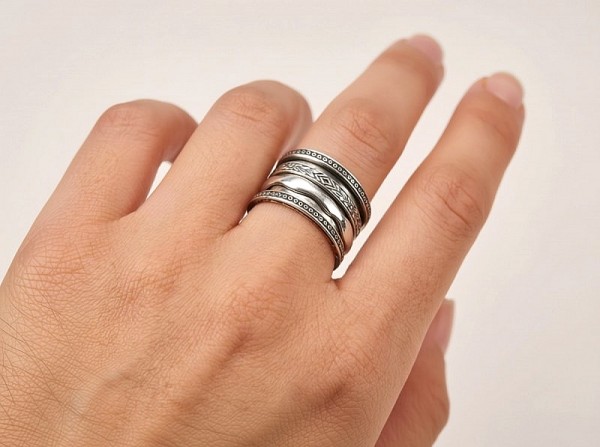 ΧΕΙΡΟΠΟΙΗΤΗ ΒΕΡΑ ΔΑΧΤΥΛΙΔΙ ΑΠΟ ΑΣΗΜΙ925 ΚΑΙ ΕΠΙΧΡΥΣΩΣΗ Κ18