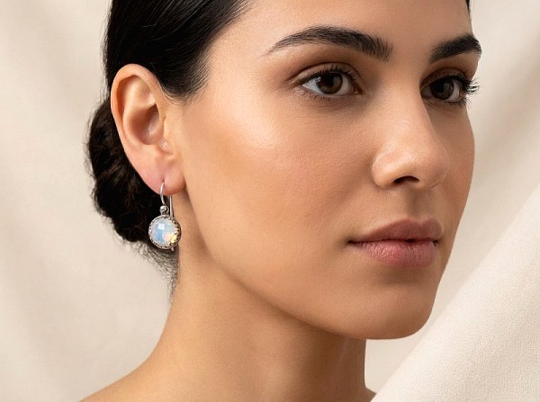 ΑΝΤΙΚΕ ΣΚΟΥΛΑΡΙΚΙΑ ΑΣΗΜΙ925 ΜΕ ΖΙΡΚΟΝ ΠΕΤΡΑ