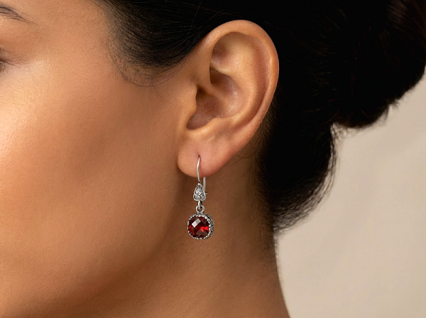 ΑΝΤΙΚΕ ΚΡΕΜΑΣΤΑ ΣΚΟΥΛΑΡΙΚΙΑ ΑΣΗΜΙ925 ΜΕ ΚΟΚΚΙΝΟ ΖΙΡΚΟΝ ΠΕΤΡΑ