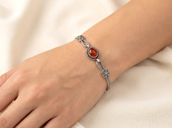 ΧΕΙΡΟΠΟΙΗΤΟ ΑΛΥΣΙΔΩΤΟ ΒΡΑΧΙΟΛΙ ΑΣΗΜΙ925 ΜΕ ΚΟΡΝΕΟΛΗ ΠΕΤΡΑ