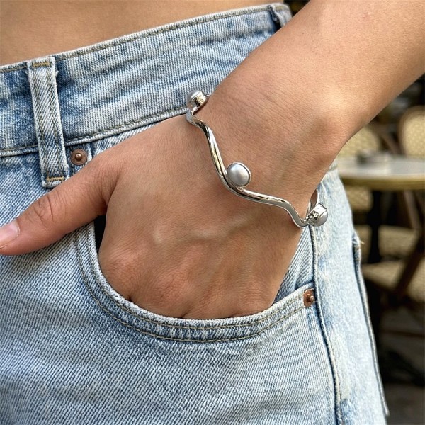 ΧΕΙΡΟΠΟΙΗΤΟ ΒΡΑΧΙΟΛΙ ΑΣΗΜΙ925 ΜΕ ΜΑΡΓΑΡΙΤΑΡΙ ΚΑΙ ΖΙΡΚΟΝ ΠΕΤΡΕΣ