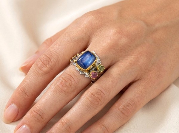 ΧΕΙΡΟΠΟΙΗΤΟ ΔΑΧΤΥΛΙΔΙ ΑΠΟ ΑΣΗΜΙ925 ΜΕ ΜΑΡΓΑΡΙΤΑΡΙ