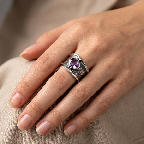 ΧΕΙΡΟΠΟΙΗΤΟ ΔΑΧΤΥΛΙΔΙ ΑΠΟ ΑΣΗΜΙ925 ΜΕ ΑΧΑΤΗ ΠΕΤΡΑ