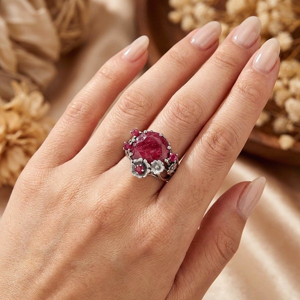 ΧΕΙΡΟΠΟΙΗΤΟ ΔΑΧΤΥΛΙΔΙ ΑΠΟ ΑΣΗΜΙ925 ΜΕ ΣΜΑΡΑΓΔΙΤΗ ΠΕΤΡΑ