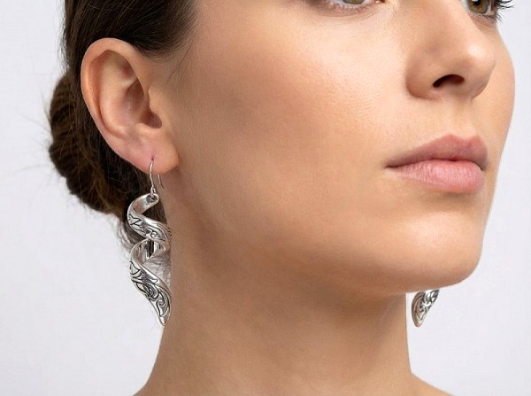 ΧΕΙΡΟΠΟΙΗΤΑ ΚΡΕΜΑΣΤΑ ΣΚΟΥΛΑΡΙΚΙΑ ΑΠΟ ΑΣΗΜΙ925  ΚΑΙ ΓΡΑΝΑΔΑ ΠΕΤΡΑ