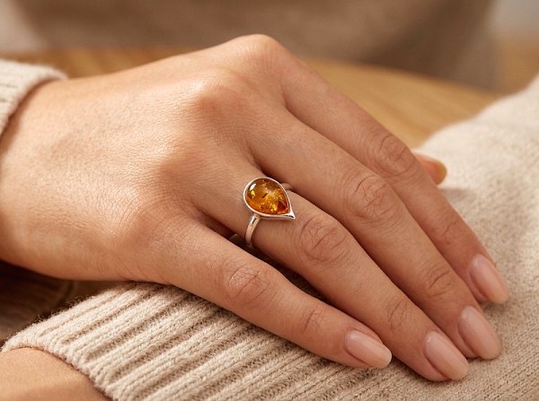 ΧΕΙΡΟΠΟΙΗΤΟ ΔΑΧΤΥΛΙΔΙ ΑΠΟ ΑΣΗΜΙ925 ΜΕ ΚΕΧΡΙΜΠΑΡΙ