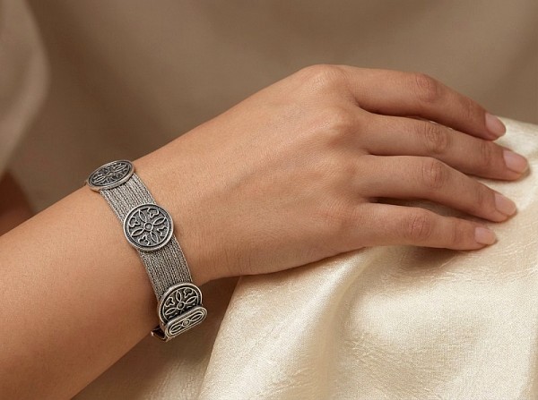 ΧΕΙΡΟΠΟΙΗΤΟ ΑΛΥΣΙΔΩΤΟ ΒΡΑΧΙΟΛΙ ΑΠΟ ΑΣΗΜΙ 925