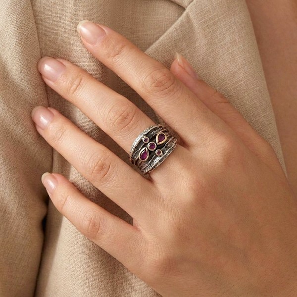 ΧΕΙΡΟΠΟΙΗΤΟ ΔΑΧΤΥΛΙΔΙ ΑΠΟ ΑΣΗΜΙ925 ΜΕ ΖΙΡΚΟΝ ΠΕΤΡΑ