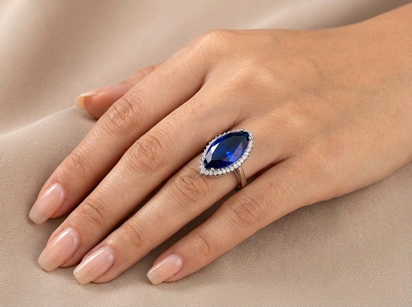 ΔΑΧΤΥΛΙΔΙ ΑΠΟ ΑΣΗΜΙ925 ΜΕ ΕΠΙΠΛΑΤΙΝΩΣΗ ΚΑΙ ΣΜΑΛΤΟ