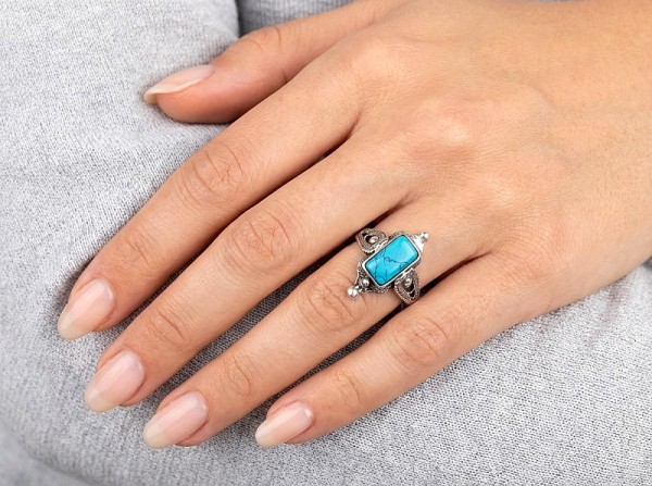 ΑΝΤΙΚΕ ΔΑΧΤΥΛΙΔΙ ΑΣΗΜΙ925 ΜΕ ΤΥΡΚΟΥΑΖ ΠΕΤΡΑ