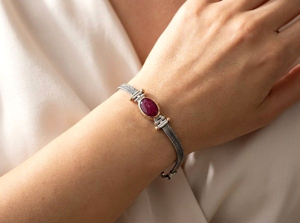 ΧΕΙΡΟΠΟΙΗΤΟ ΑΛΥΣΙΔΩΤΟ ΒΡΑΧΙΟΛΙ ΑΣΗΜΙ 925 ΜΕ ΤΥΡΚΟΥΑΖ ΠΕΤΡΑ