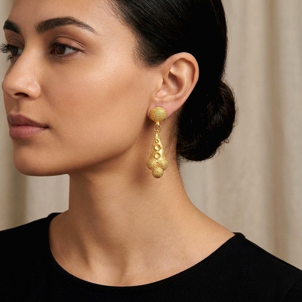 ΑΝΤΙΚΕ ΣΚΟΥΛΑΡΙΚΙΑ ΑΣΗΜΙ925 ΜΕ ΕΠΙΧΡΥΣΩΣΗ Κ18