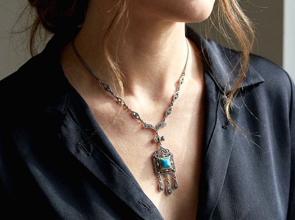 ΧΕΙΡΟΠΟΗΤΟ ΑΝΤΙΚΕ ΜΕΝΤΑΓΙΟΝ ΑΣΗΜΙ925 ΜΕ ΜΑΡΓΑΡΙΤΑΡΙ ΚΑΙ ΦΙΛΝΤΙΣΙ