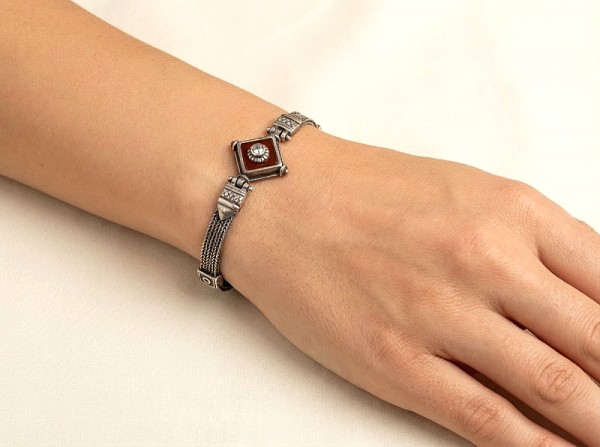 ΑΝΤΙΚΕ ΑΛΥΣΙΔΩΤΟ ΒΡΑΧΙΟΛΙ ΑΣΗΜΙ925 ΜΕ ΚΟΡΝΕΟΛΗ ΚΑΙ ΖΙΡΚΟΝ ΠΕΤΡΑ