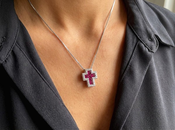 ΣΤΑΥΡΟΥΔΑΚΙ ΑΠΟ ΑΣΗΜΙ925 ΜΕ ΖΙΡΚΟΝ ΠΕΤΡΕΣ