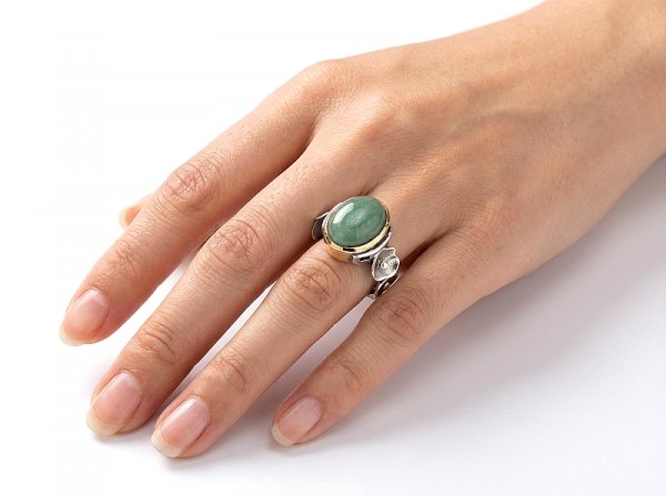 ΧΕΙΡΟΠΟΙΗΤΟ ΔΑΧΤΥΛΙΔΙ ΑΠΟ ΑΣΗΜΙ925 ΜΕ ΑΧΑΤΗ ΠΕΤΡΑ