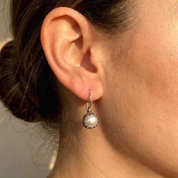 ΑΝΤΙΚΕ ΣΚΟΥΛΑΡΙΚΙΑ ΑΣΗΜΙ925 ΜΕ ΜΑΡΓΑΡΙΤΑΡΙ ΚΑΙ ΜΑΡΚΑΣΙΤΗ ΠΕΤΡEΣ