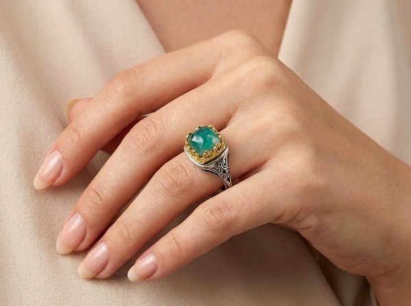 ΒΥΖΑΝΤΙΝΟ ΔΑΧΤΥΛΙΔΙ ΑΣΗΜΙ925 ΜΕ ΕΠΙΧΡΥΣΩΣΗ Κ18 ΚΑΙ ΓΡΑΝΑΔΑ ΠΕΤΡΑ