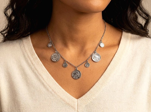 ΚΟΛΙΕ ΑΣΗΜΙ925 ΜΕ ΝΟΜΙΣΜΑΤΑ