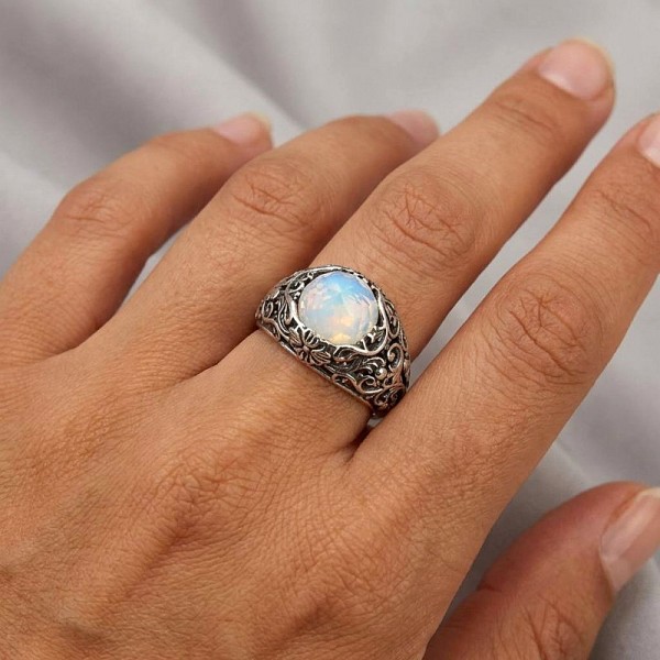 ΣΚΑΛΙΣΤΟ ΧΕΙΡΟΠΟΙΗΤΟ ΔΑΧΤΥΛΙΔΙ ΑΠΟ ΑΣΗΜΙ925 ΚΑΙ ΖΙΡΚΟΝ ΠΕΤΡΑ