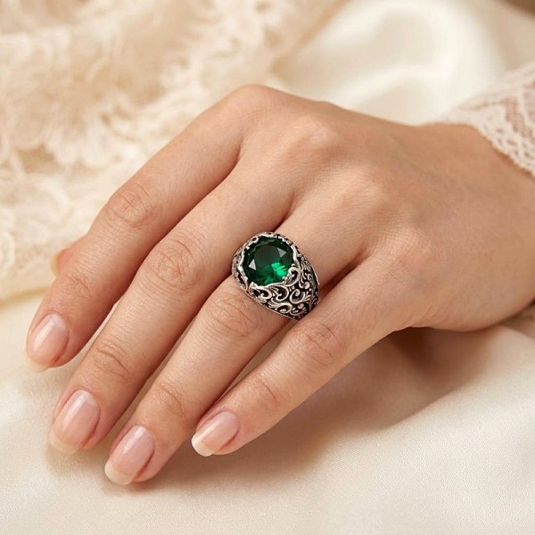 ΣΚΑΛΙΣΤΟ ΧΕΙΡΟΠΟΙΗΤΟ ΔΑΧΤΥΛΙΔΙ ΑΠΟ ΑΣΗΜΙ925 ΚΑΙ ΠΡΑΣΙΝΟ ΖΙΡΚΟΝ ΠΕΤΡΑ